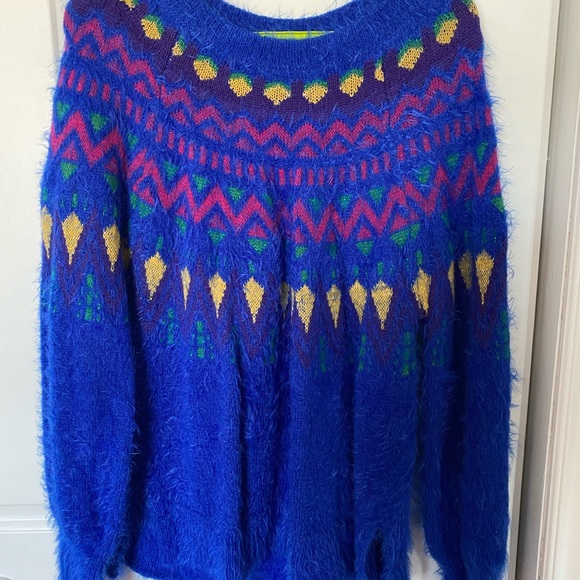 Vintage blue mohair sweater. - Picture 1 of 4